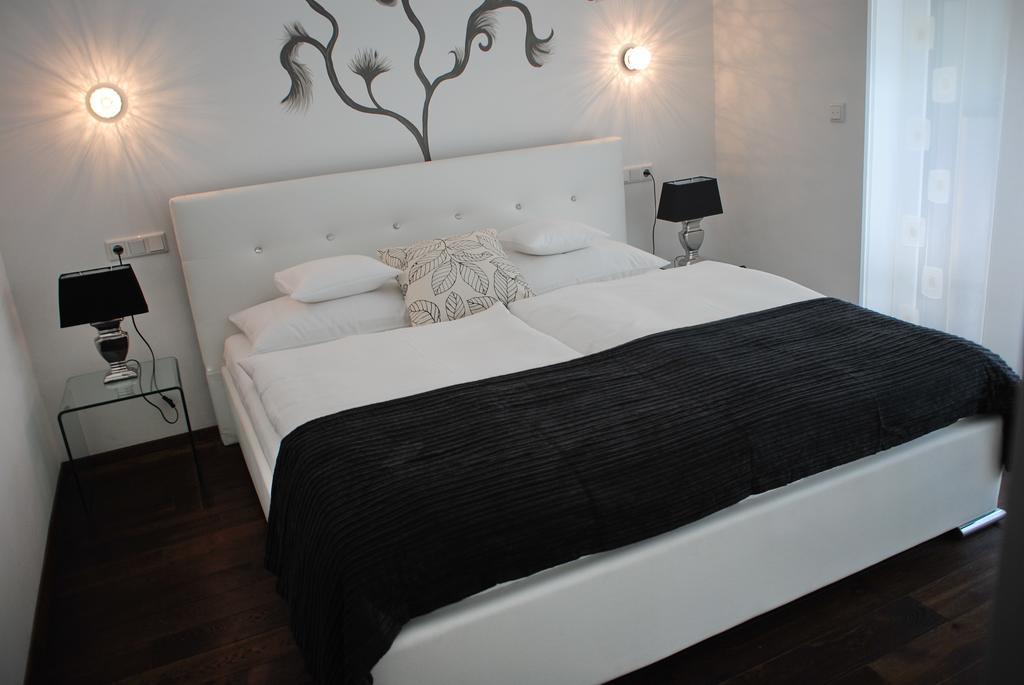 Apartmán Residenz Am See Friedrichshafen Pokoj fotografie